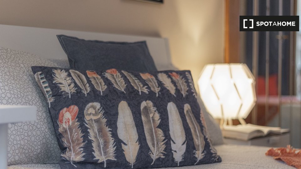 Immagine 2 di Camera condivisa in affitto  in Via Principi d'Acaja a Torino