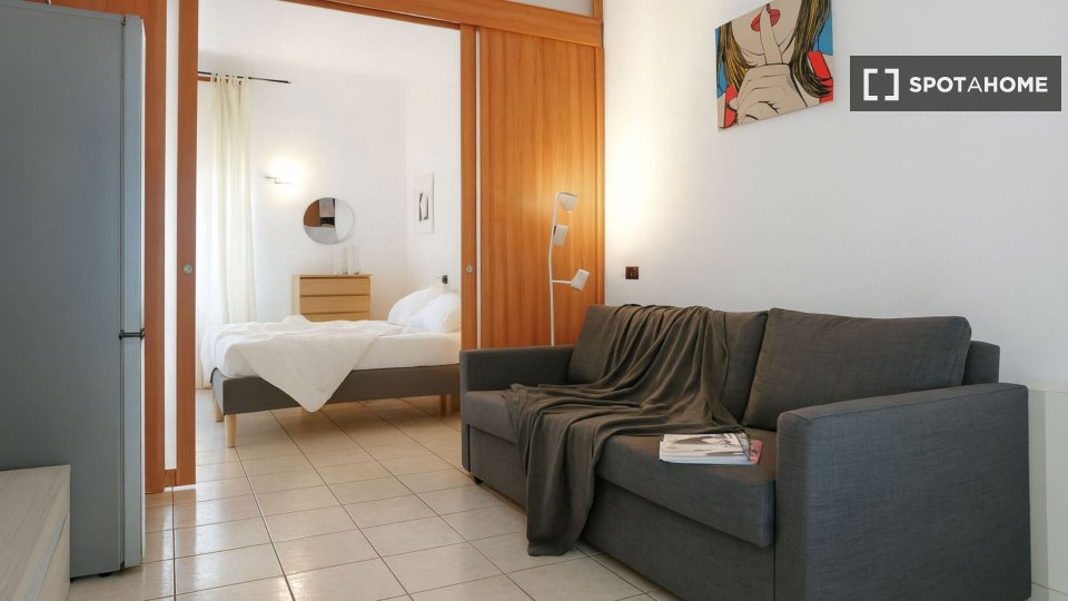 Immagine 1 di Appartamento in affitto  in Via Celeste Clericetti a Milano