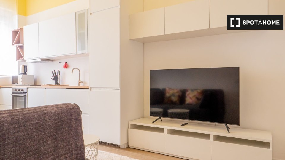 Immagine 11 di Appartamento in affitto  in Via Pietro Valdo a Milano