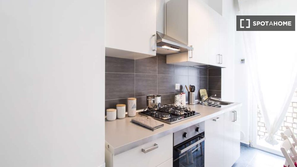 Immagine 14 di Camera condivisa in affitto  in Via dei Mandorli Milan a Monza