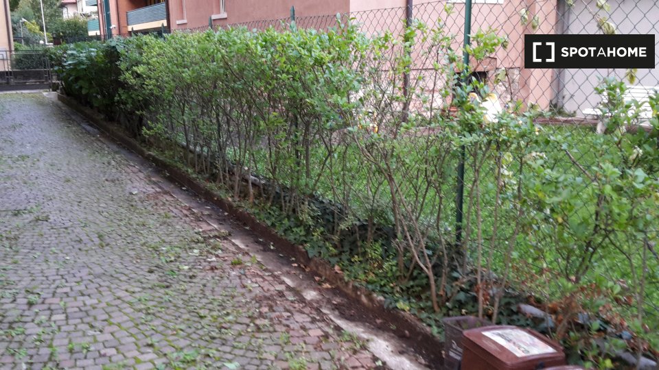 Immagine 7 di Camera condivisa in affitto  in Via Castelbarco a Trento