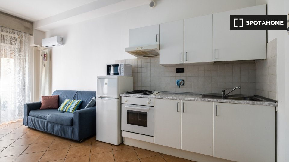 Immagine 8 di Appartamento in affitto  in Via Milazzo a Bologna