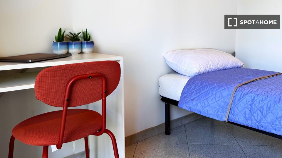 Immagine 17 di Camera condivisa in affitto  in C.so Giulio Cesare a Torino