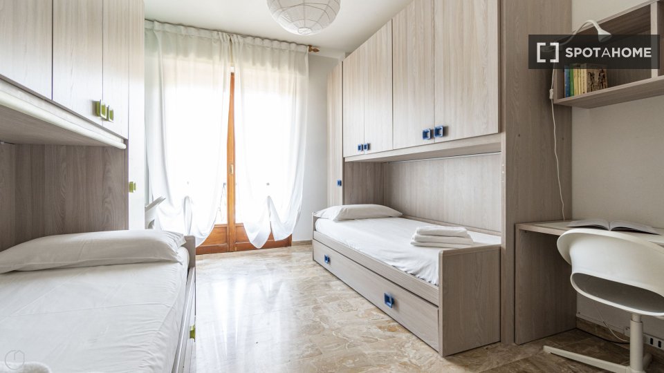 Immagine 17 di Appartamento in affitto  in Via Duccio di Boninsegna a Bologna