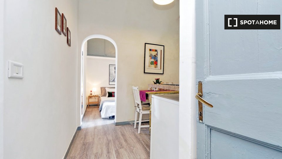 Immagine 16 di Ufficio in affitto  in Via Garibaldi a Roma