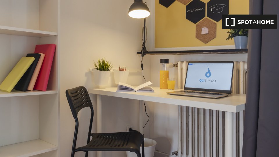 Immagine 7 di Camera condivisa in affitto  in Corso Massimo d'Azeglio a Torino