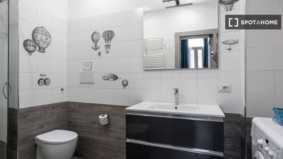 Immagine 8 di Appartamento in affitto  in Via Merulana a Roma