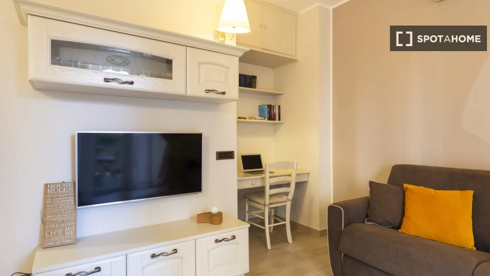 Immagine 11 di Appartamento in affitto  in Via Gattamelata a Milano