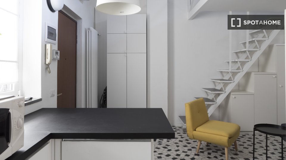 Immagine 5 di Appartamento in affitto  in Via Bernardino Verro a Milano