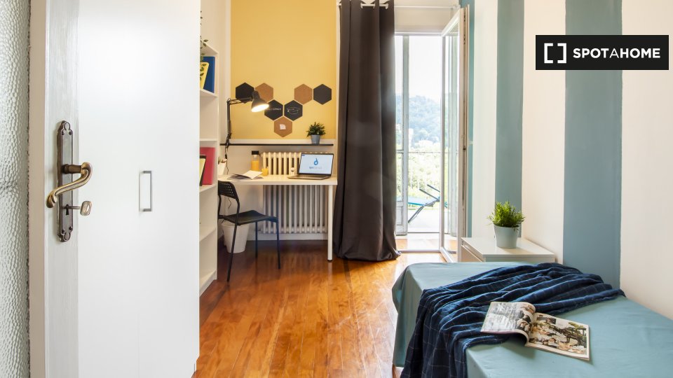 Immagine 6 di Camera condivisa in affitto  in Corso Massimo d'Azeglio a Torino