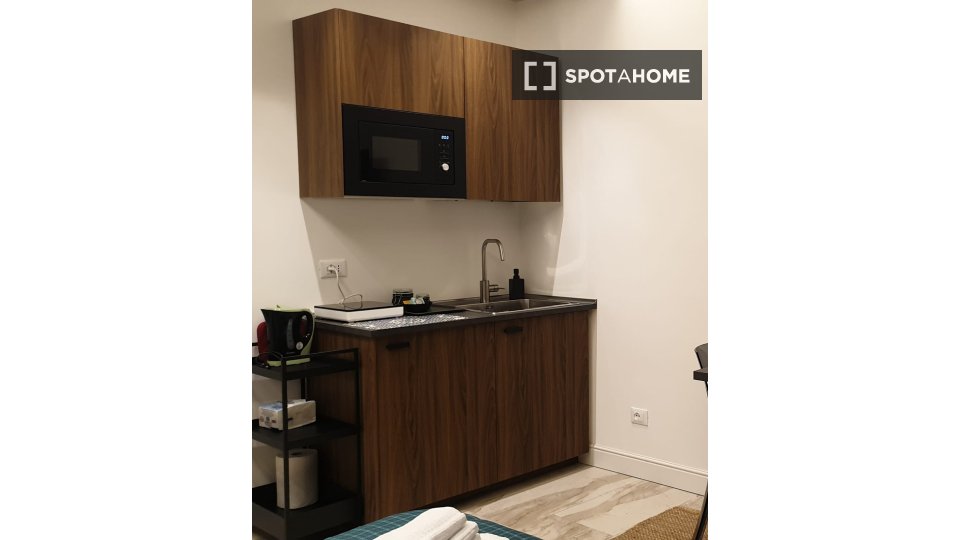 Immagine 4 di Ufficio in affitto  in Via di S. Giovanni in Laterano a Roma