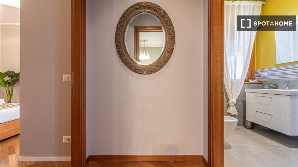 Immagine 17 di Appartamento in affitto  in Via Pietro de Francisci a Roma