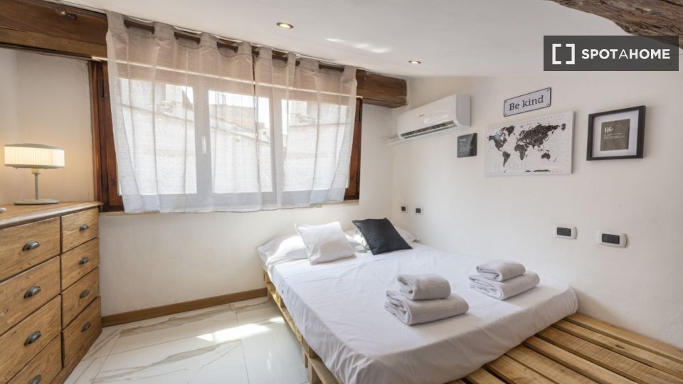 Immagine 13 di Appartamento in affitto  in Via Guelfa a Firenze