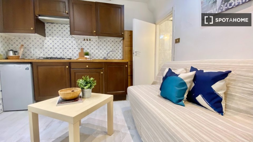 Immagine 4 di Appartamento in affitto  in Vico del Duca a Genova