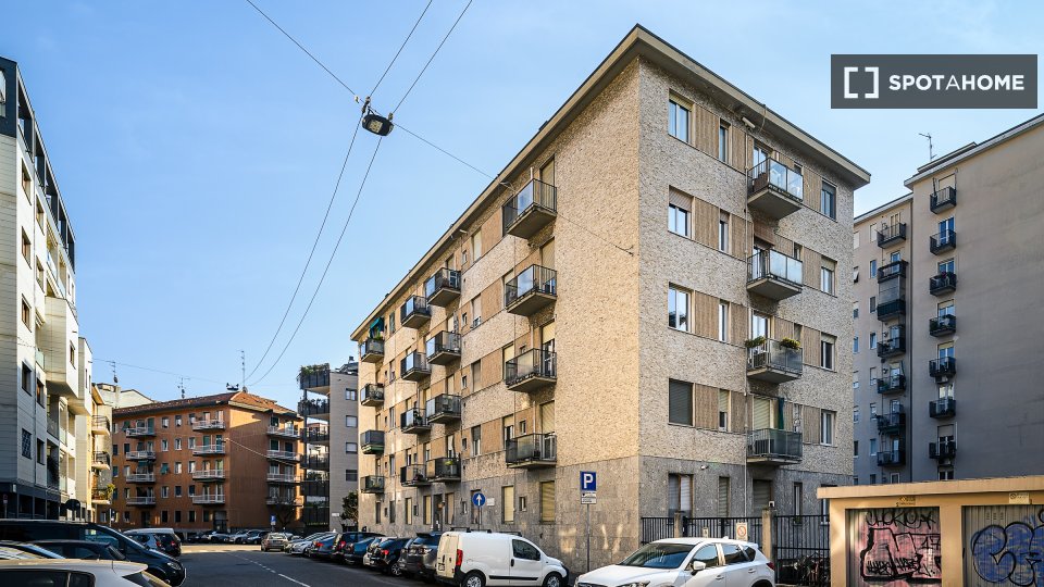 Immagine 13 di Ufficio in affitto  in Via Gressoney a Milano