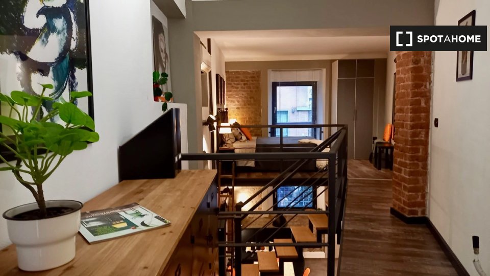 Immagine 1 di Ufficio in affitto  in Via Ampola a Milano