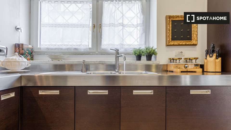 Immagine 18 di Appartamento in affitto  in Via Genserico Fontana a Roma