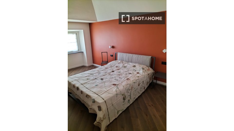 Immagine 4 di Camera condivisa in affitto  in Via S. Luca a Genova