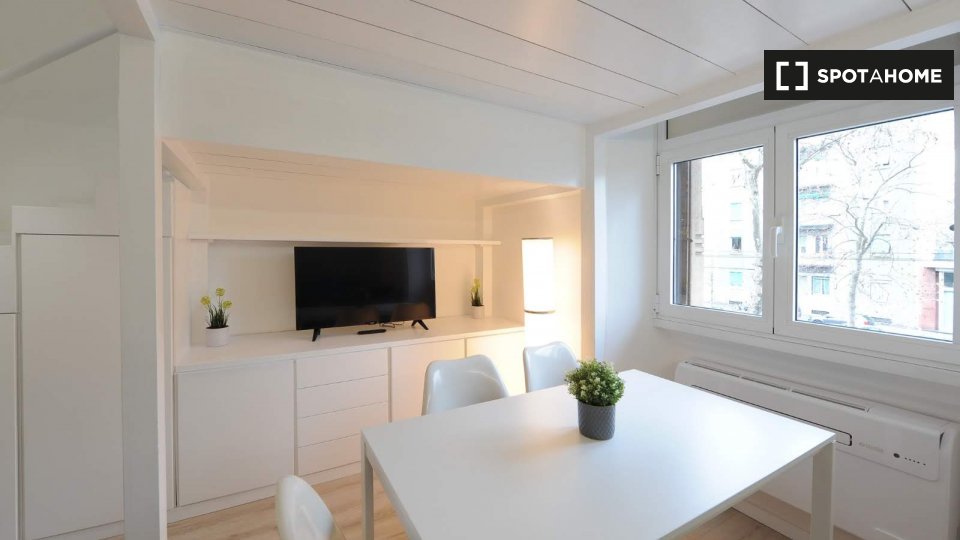 Immagine 4 di Ufficio in affitto  in Viale Certosa, 20151 Milano MI, Italy a Milano