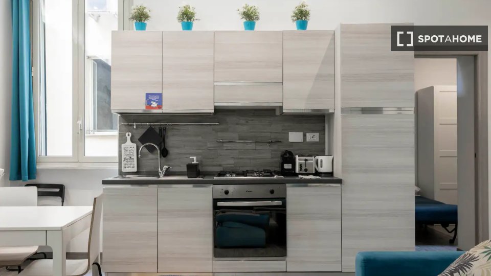 Immagine 2 di Appartamento in affitto  in Via Merulana a Roma