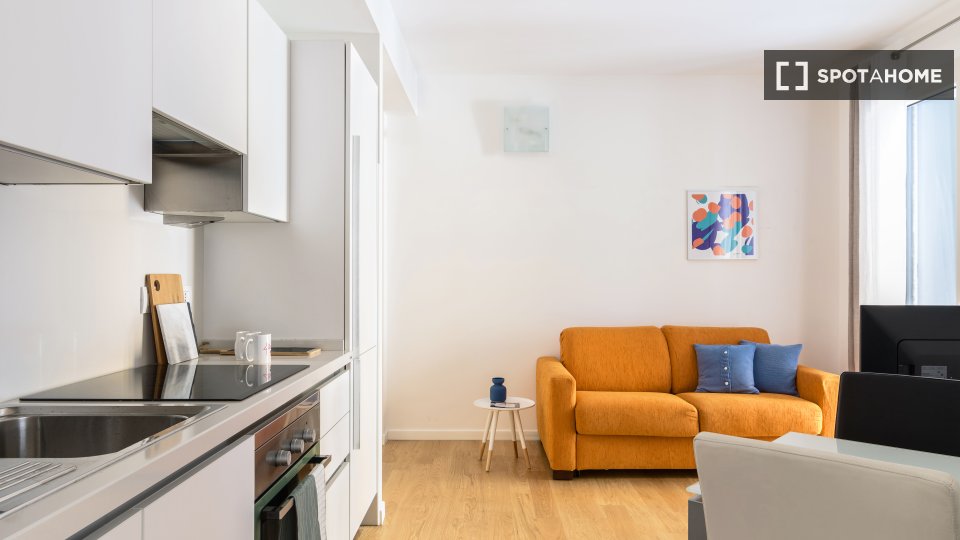 Immagine 2 di Appartamento in affitto  in Via Gustavo Fara a Milano