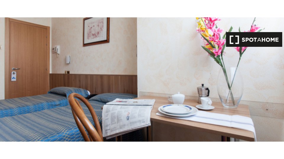 Immagine 4 di Ufficio in affitto  in Via Lepontina a Milano