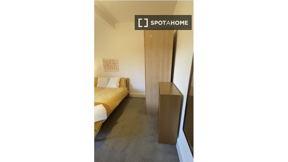 Immagine 7 di Camera condivisa in affitto  in -6 Clearburn Gardens a Liberton and Craigmillar