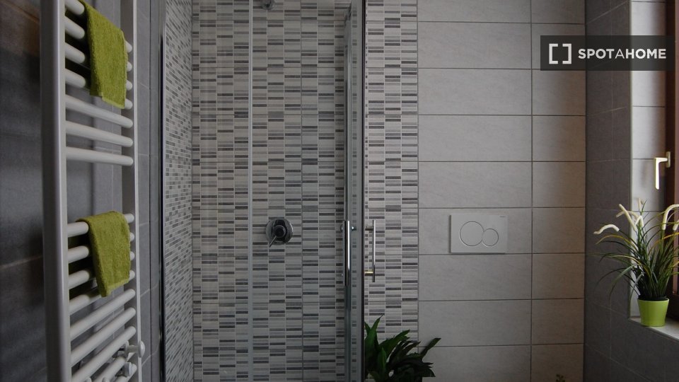 Immagine 3 di Ufficio in affitto  in Via Alberto Amerani a Roma