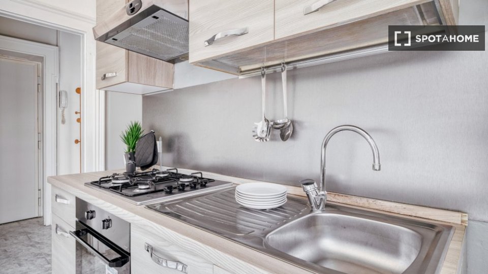 Immagine 9 di Camera condivisa in affitto  in Via Francesco Brioschi a Milano