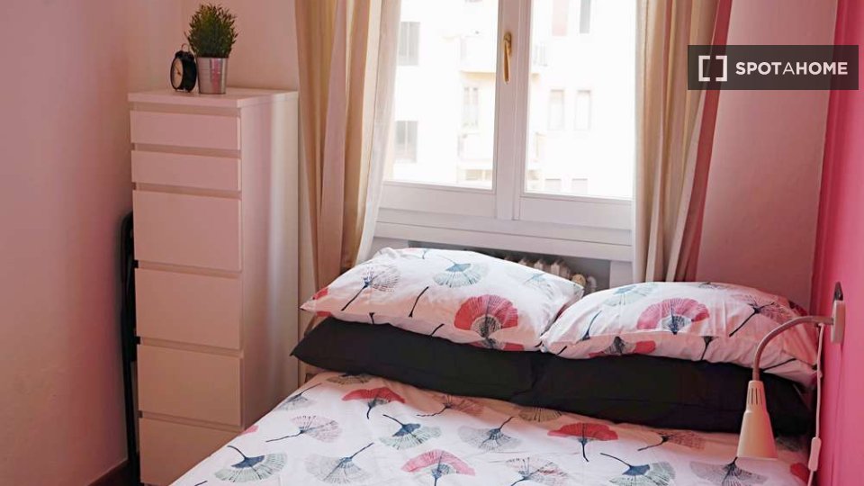 Immagine 19 di Camera condivisa in affitto  in Via Santa Croce a Bologna