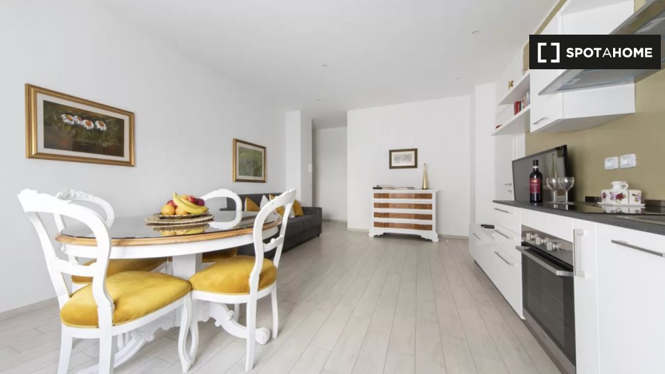 Immagine 2 di Appartamento in affitto  in Via Cairoli a Bologna