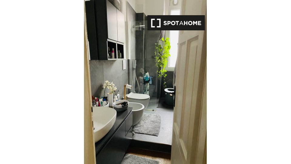 Immagine 6 di Appartamento in affitto  in Via Arbe a Milano