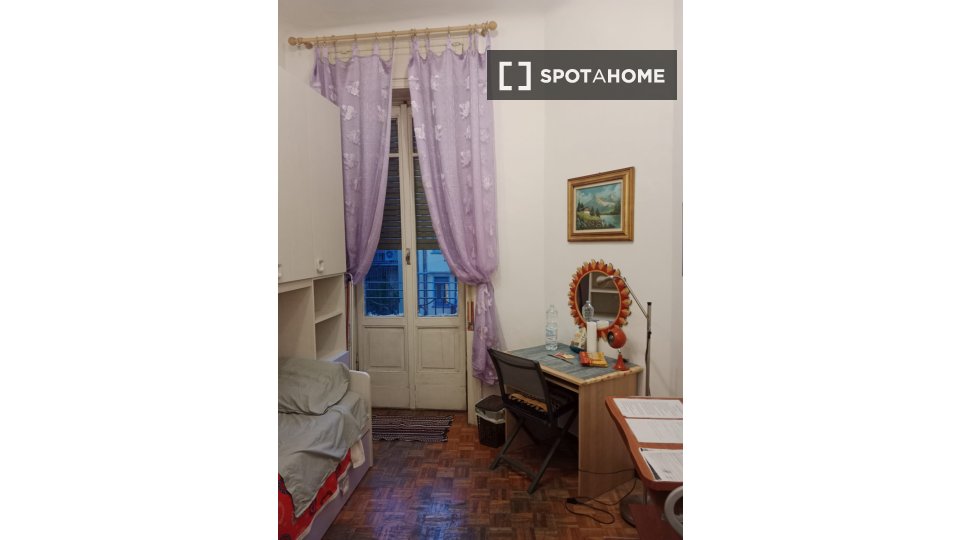 Immagine 3 di Camera condivisa in affitto  in Via Camillo Hajech a Milano