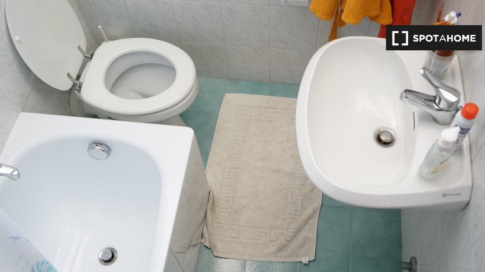 Immagine 7 di Camera condivisa in affitto  in Via Solatia a Perugia