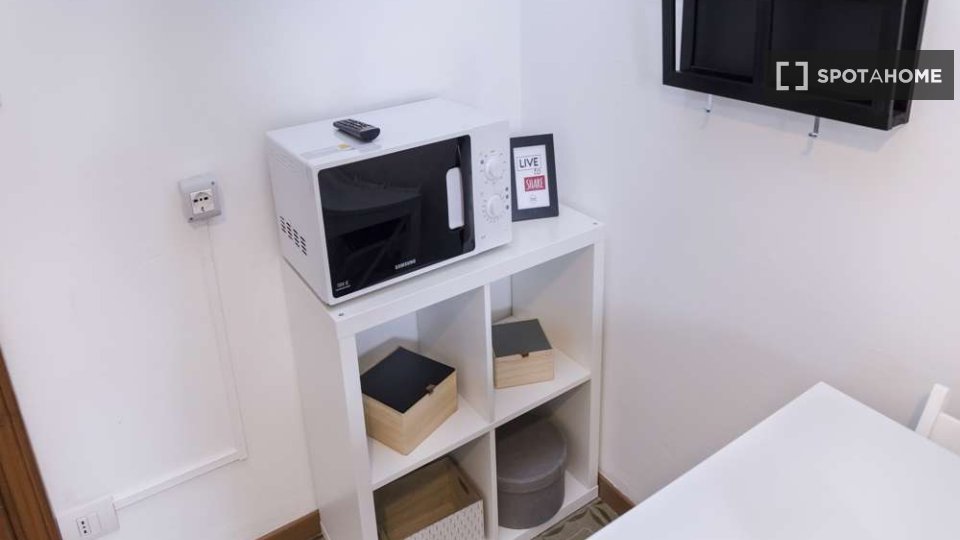 Immagine 13 di Camera condivisa in affitto  in Viale Giovanni Vicini a Bologna