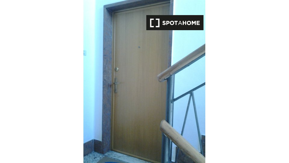 Immagine 8 di Camera condivisa in affitto  in Via Castelbarco a Trento