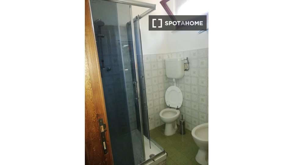 Immagine 15 di Camera condivisa in affitto  in Via del Beato Egidio a Perugia