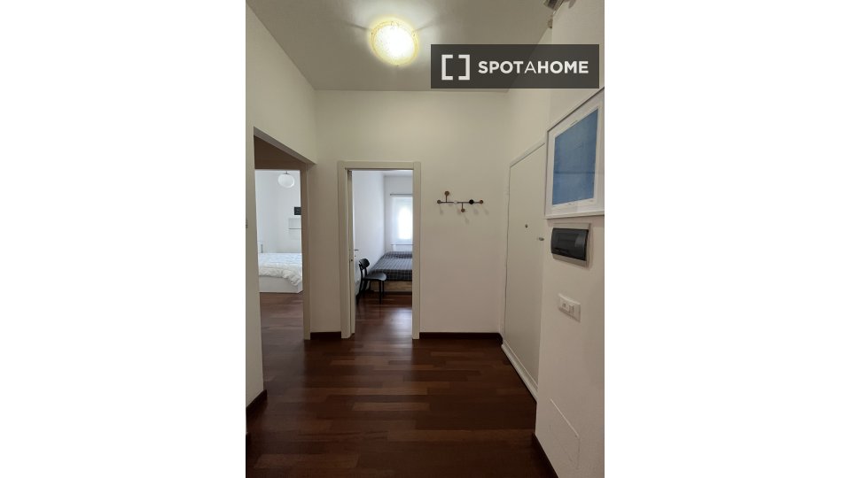 Immagine 14 di Appartamento in affitto  in Via Muzio Attendolo a Roma