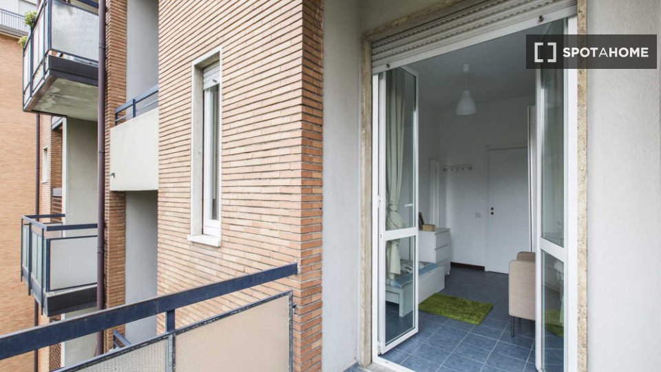 Immagine 12 di Camera condivisa in affitto  in Via dei Mandorli Milan a Monza