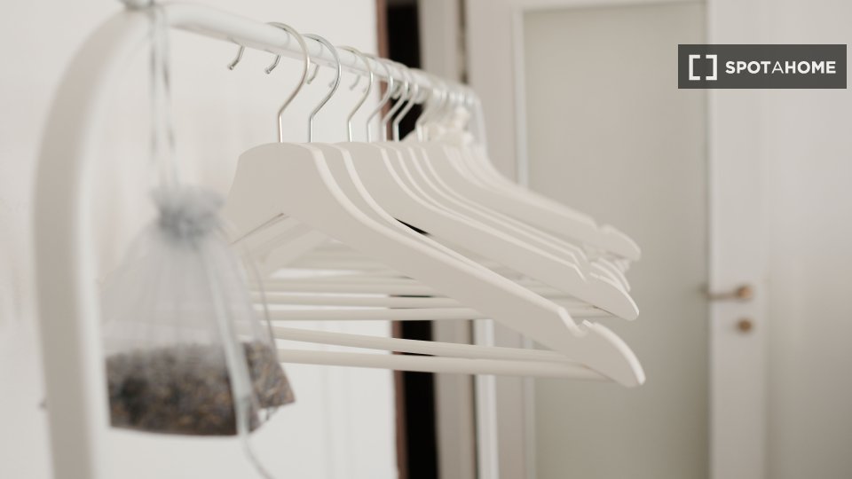 Immagine 19 di Appartamento in affitto  in Via Savona a Milano