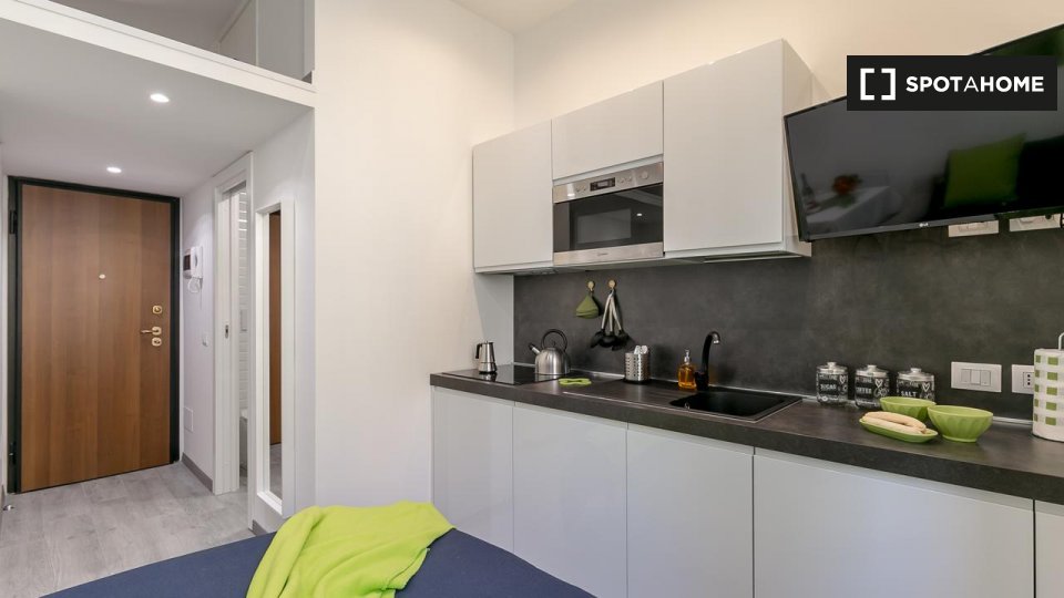 Immagine 12 di Ufficio in affitto  in Via Vespri Siciliani a Milano