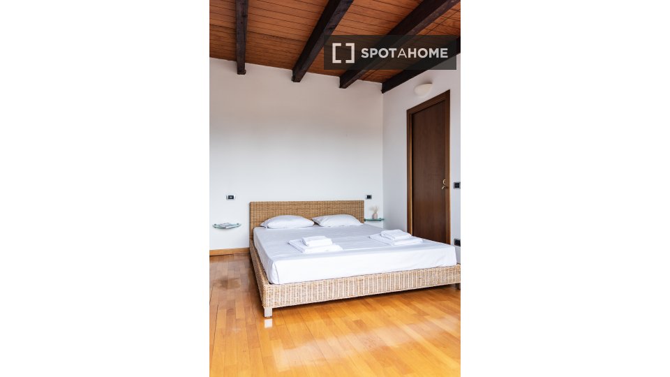 Immagine 18 di Appartamento in affitto  in Via Antonio Rosmini a Milano