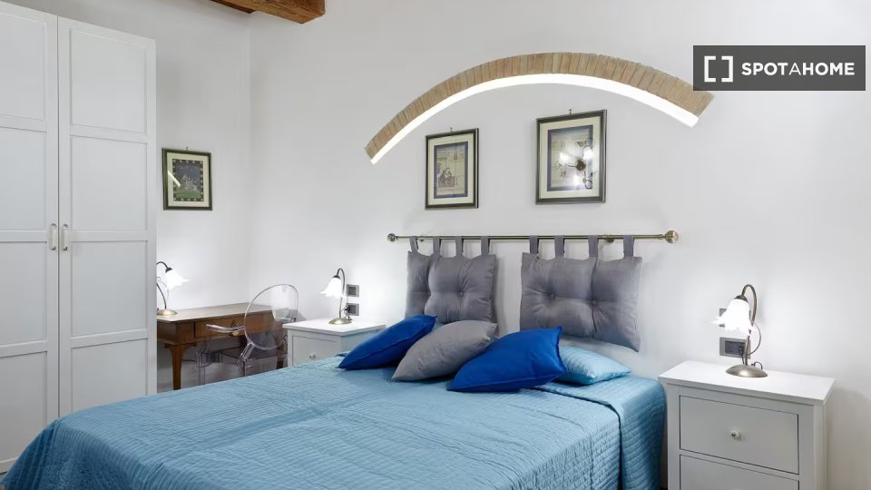 Immagine 1 di Appartamento in affitto  in Via Romana a Firenze