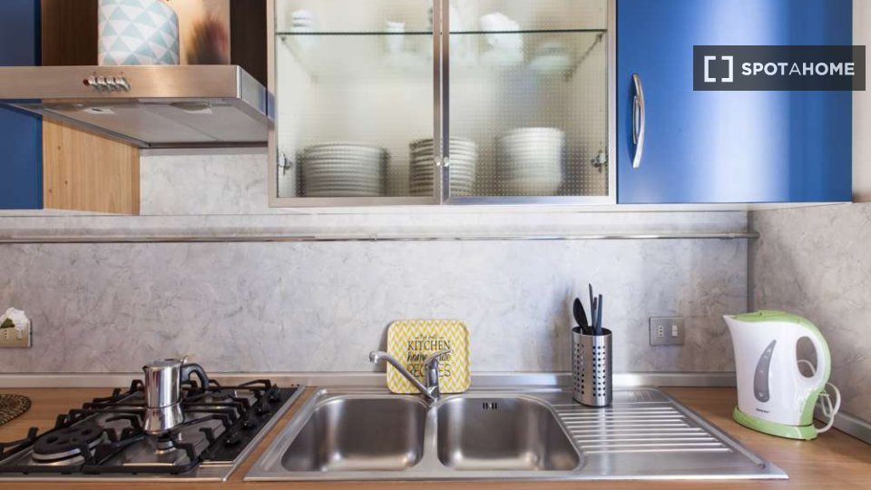 Immagine 14 di Camera condivisa in affitto  in Viale Emilio Caldara a Milano