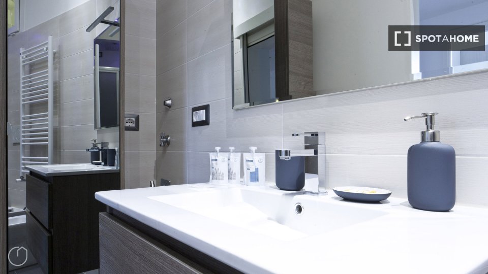 Immagine 10 di Appartamento in affitto  in Piazza Firenze a Milano