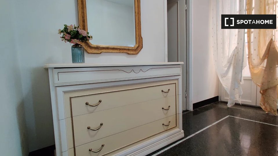 Immagine 5 di Appartamento in affitto  in Via al Ponte Calvi a Genova