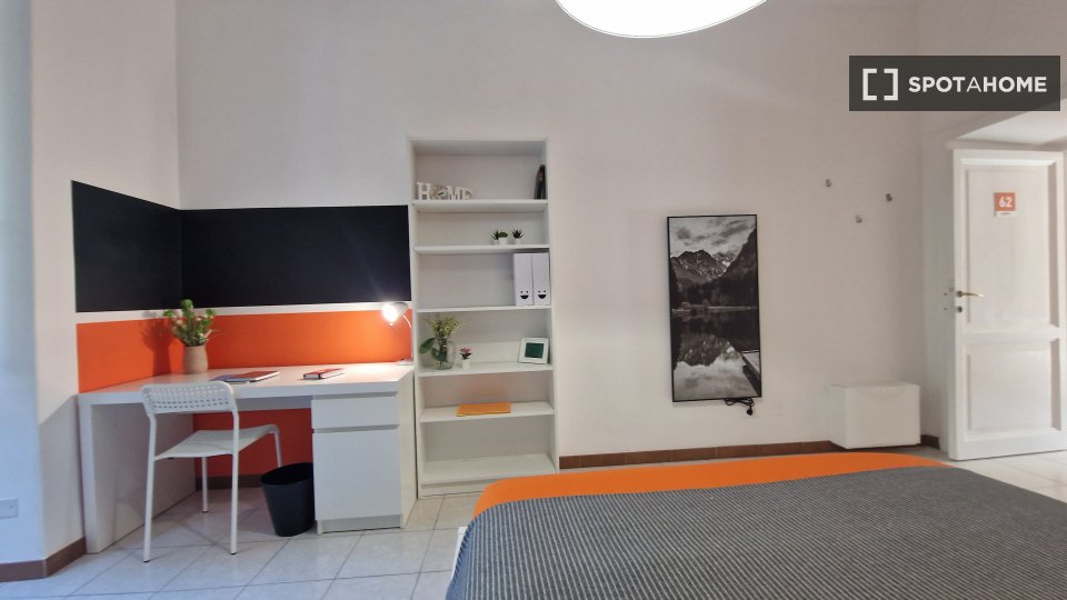 Immagine 6 di Camera condivisa in affitto  in Via Ostiense a Roma