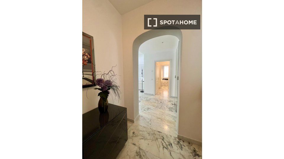 Immagine 4 di Appartamento in affitto  in Via Barnaba Tortolini a Roma