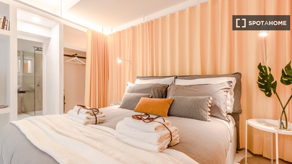 Immagine 15 di Ufficio in affitto  in Via Arienti a Bologna