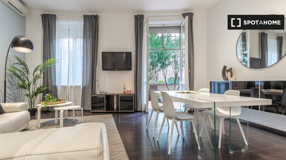 Immagine 6 di Appartamento in affitto  in Via Archimede a Roma